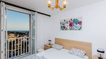 Apartamento (Apartment Boca - One Bedroom Apartmen) | 1 quarto, ferros/tábuas de passar roupa, berços (sobretaxa)