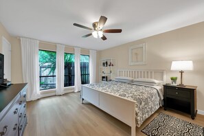 2 bedrooms, desk, iron/ironing board, free WiFi