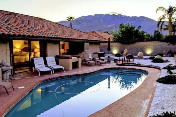 Et oppvarmet basseng