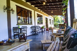 Porch - Pousada VillaSerrana (Camanducaia)