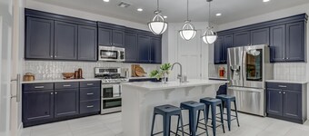 5 Suites | Mini Golf | Heated Pool | Lazy River | SKY