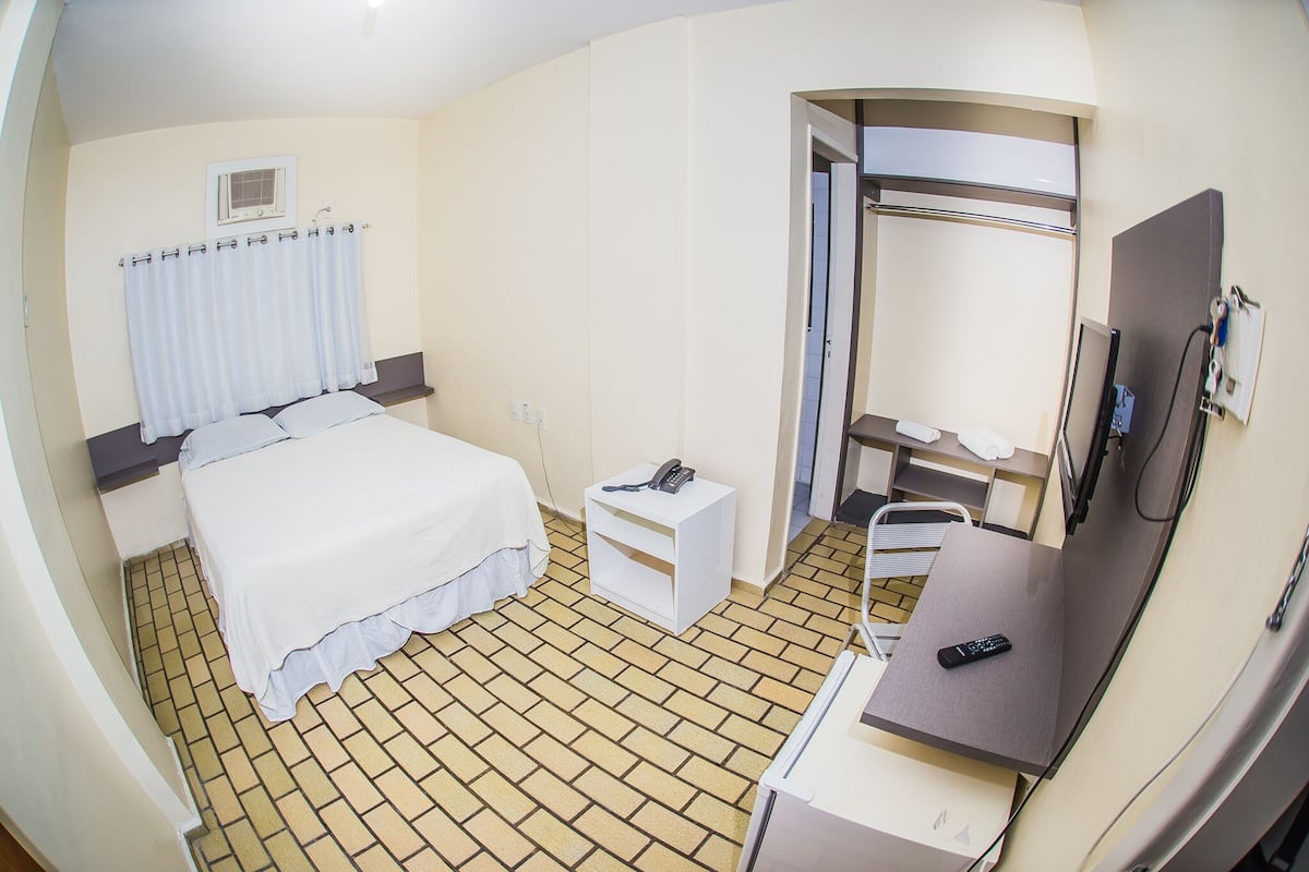 Chambre Simple | Minibar, Wi-Fi gratuit, draps fournis