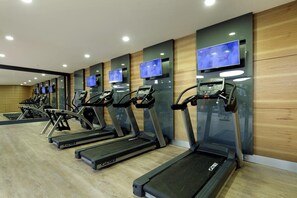 Fitness facility - Ramada Resort by Wyndham Kusadasi (Kuşadası)