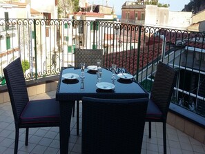 Outdoor dining - Apartment in the heart of Cetara sea view (Cetara)