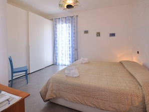 1 bedroom, free internet, bed sheets - B&B in the heart of Cetara - double room (Cetara)