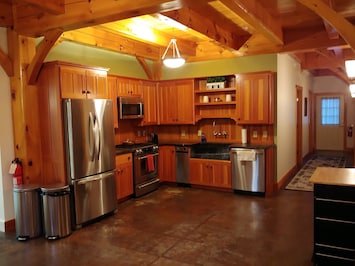 Keewaydin suite kitchen