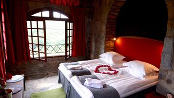 3 chambres, fer et planche Ă repasser, Wi-Fi, draps fournis