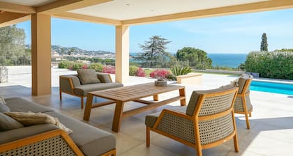 Sainte Maxime - deluxe property for 8 persons with wonderful sea view
