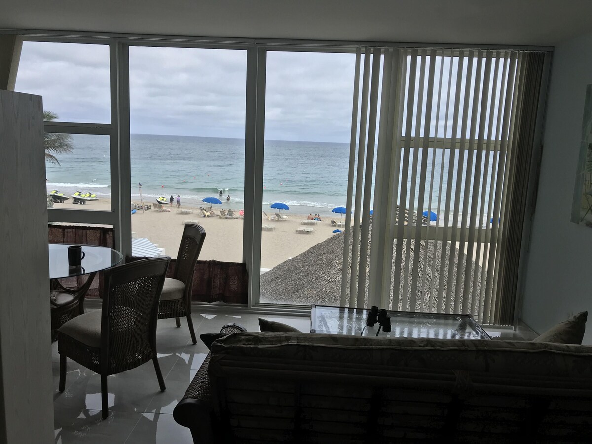 Oceanfront condo, beach, pool. 4 eateries on premises. Rent kayaks and jet skis.