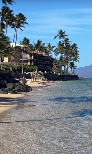 Chaise longue, serviettes de plage
