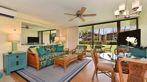 TV, DVD player, books - NO RESORT or PARKING FEES. Beautiful ocean front, ground level condo with A/C. (Lahaina)