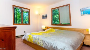 5 عدّة غرف نوم وخزنة داخل الغرفة ومكواة/لوح كي وواي فاي