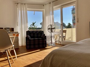 1 bedroom, WiFi, bed sheets - Ferienwohnung - Altstadtnah in Staufen (Staufen im Breisgau)