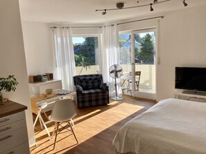 1 bedroom, WiFi, bed sheets - Ferienwohnung - Altstadtnah in Staufen (Staufen im Breisgau)