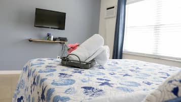 1 bedroom, iron/ironing board, free WiFi, bed sheets