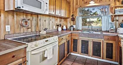 Hyatt Lake Mountain Retreat