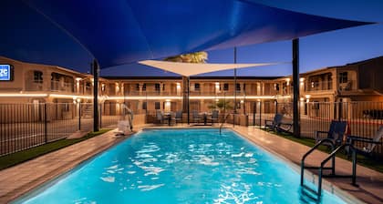 Travelodge by Wyndham Parker