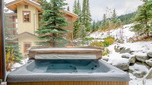 Townhome, 4 Bedrooms | Outdoor spa tub - Woodhaven #11 by Bear Country (Sun Peaks)
