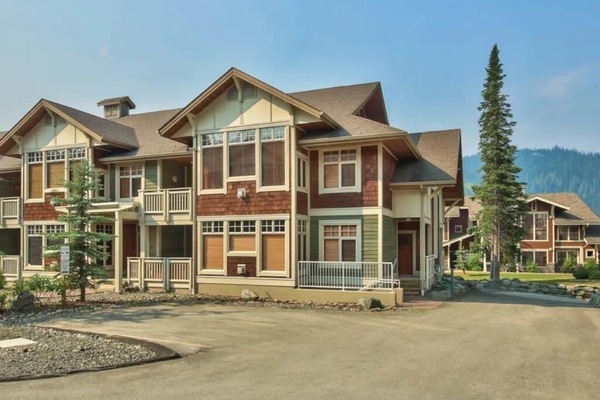 Condo, 2 Bedrooms | Exterior