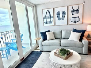 Smart TV, DVD player - Beautiful Beachfront 2 Bed/2 Bath Condo - Walk to Hangout and Great Rates (Gulf Shores)