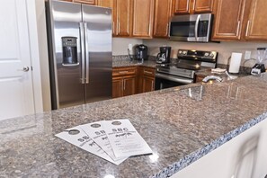 Fridge, microwave, oven, stovetop - Ocean View Beach House (Myrtle Beach)