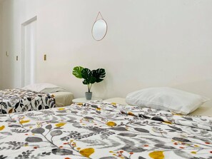 Habitación estándar, 2 camas de matrimonio | Ropa de cama de alta calidad, wifi gratis, ropa de cama