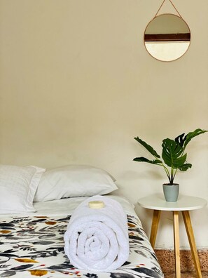 Standard Room, 1 Queen Bed | Premium bedding, free WiFi, bed sheets - Casa del Centro (Morelia)