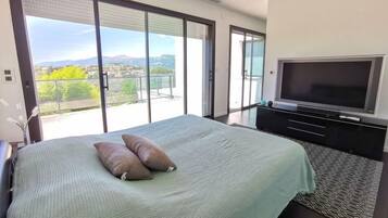 4 chambres, fer et planche Ă repasser, Wi-Fi