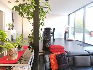 TV - Les Oliviers by Interhome (Nice)