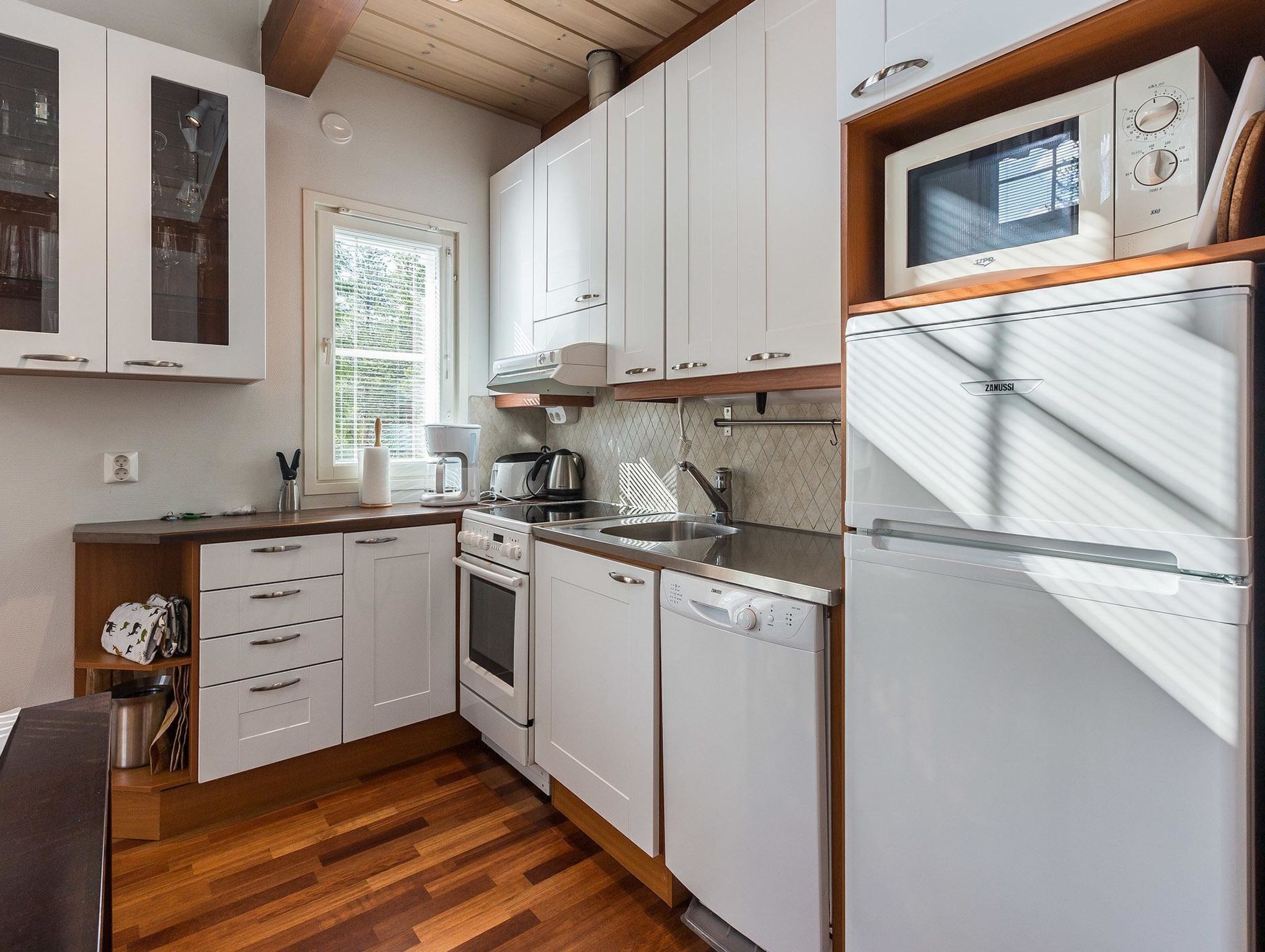 Frigorífic, microones i rentaplats 