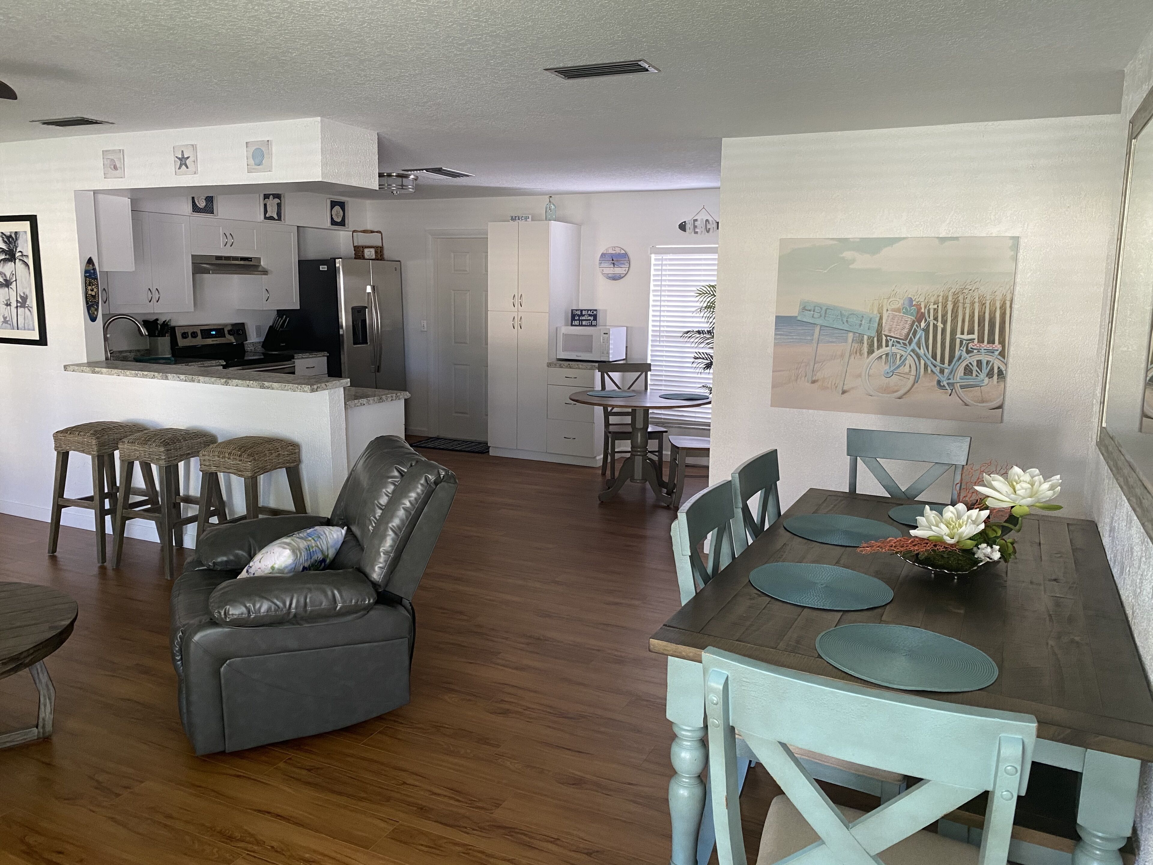 Great Cocoa Beach House- Short Walk to Beach!