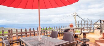 Holiday Home "Carmela" with Amazing Ocean Views, Terrace & Wi-Fi
