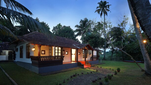 Front of property - Arogya lake resort (Kuttanad Taluk)