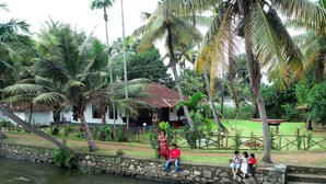 Front of property - Arogya lake resort (Kuttanad Taluk)