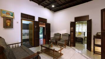 Traditional Room | Living area