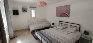 2 habitaciones, tabla de planchar con plancha y wifi gratis 