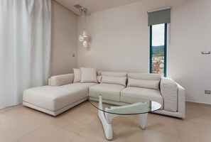 Villa, 3 Bedrooms | Living room