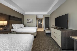 Standaard kamer, 2 queensize bedden, niet-roken, keuken (Full Kitchen) | Pillowtop-bedden, een bureau, een laptopwerkplek