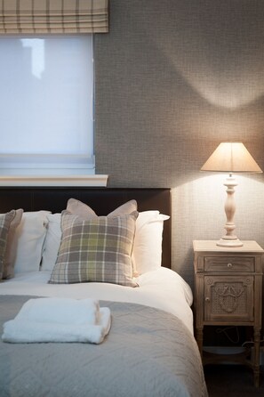 2 bedrooms, iron/ironing board, travel cot, free WiFi