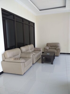 Kamar Deluks | Wi-Fi gratis