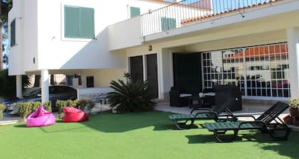 Aroeira Palm Beach Villa