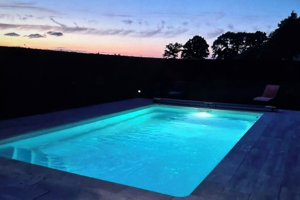 Piscine extérieure, piscine chauffée