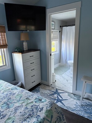 3 bedrooms, iron/ironing board, free WiFi