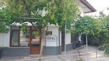 Ngoại thất