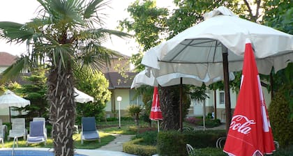 Atlantic Complex is set in Ravda, 500 meters away from the beach.