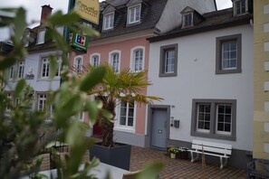 Exterior - Living on the banks of the Moselle in Trier (Trier)