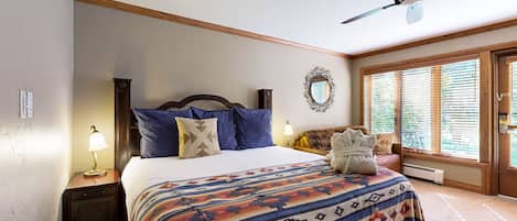 Iron/ironing board, Internet, bed sheets