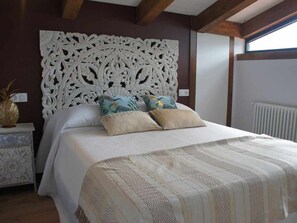 2 camere, ferro/asse da stiro, culla da viaggio, accesso a Internet