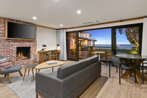 TV, fireplace, offices