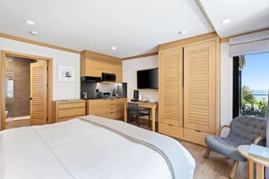 1 bedroom, desk, iron/ironing board, travel crib